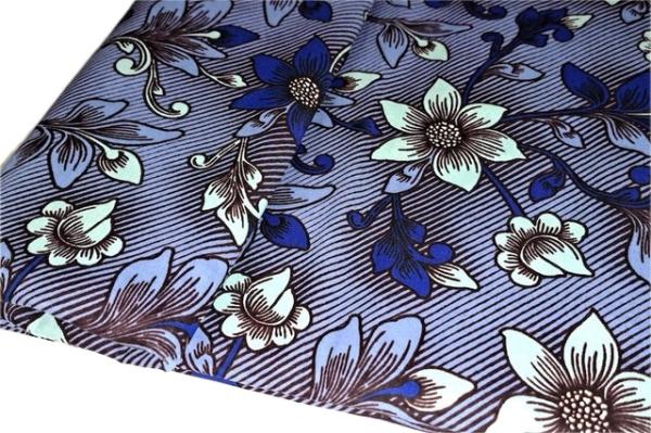 BLUE FLOWERS Afrikanischer Wax Print Stoff